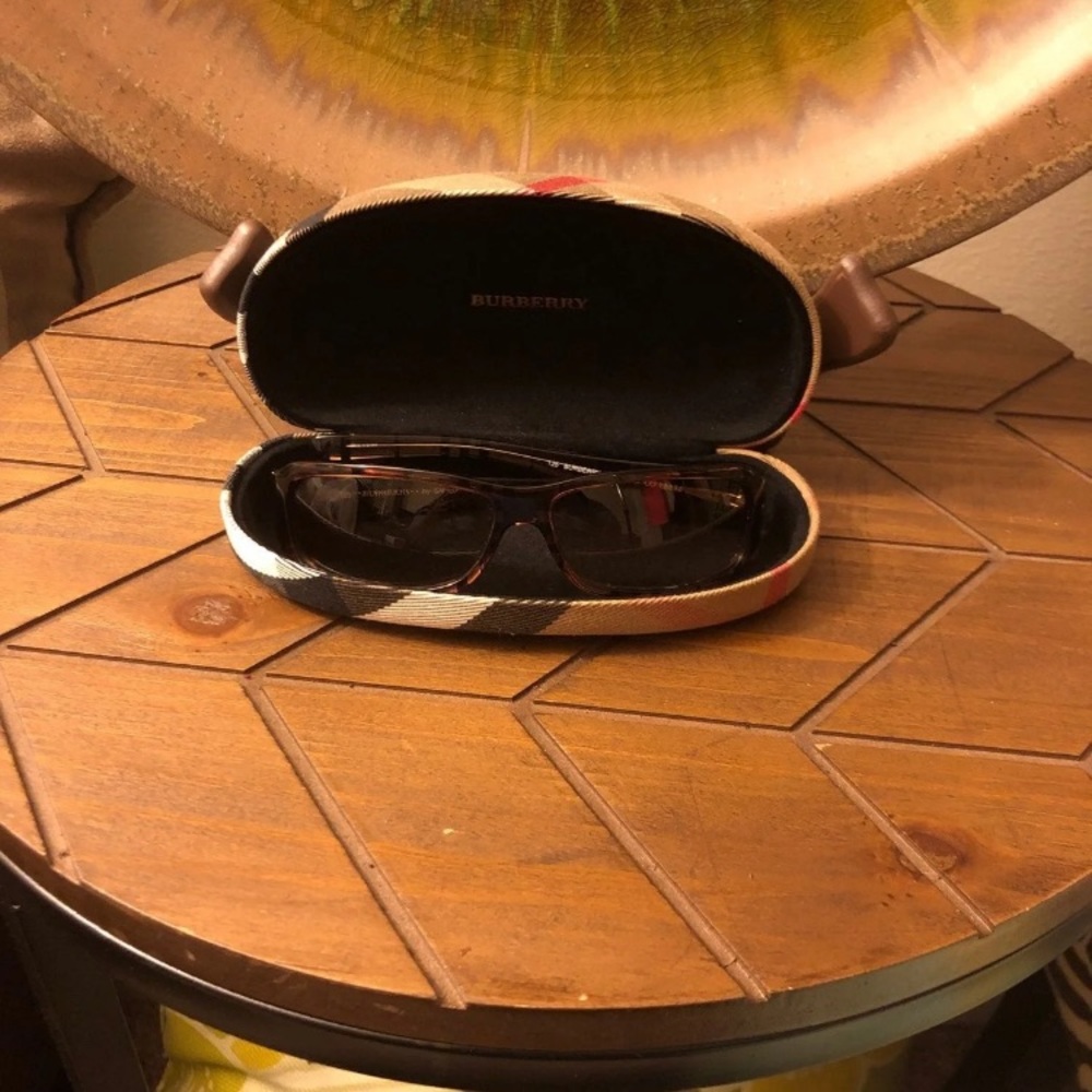 Burberry sunglasses
